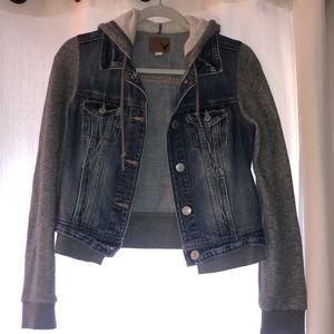American Eagle jean jacket with sweatshirt sleeves and hood